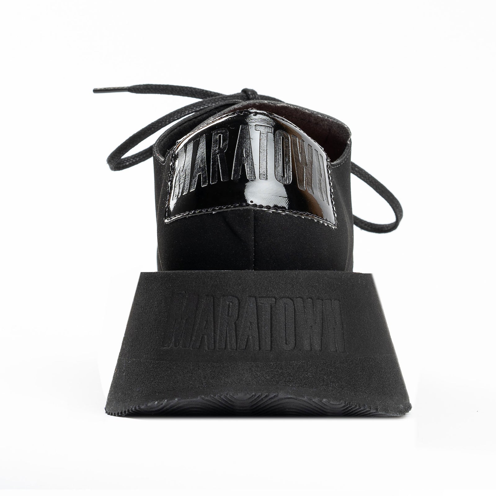 maratown rear view of the wide base for stability