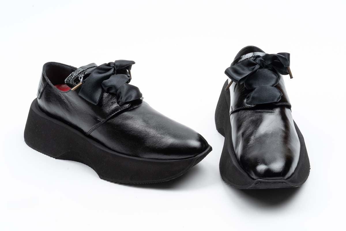 Women - Black Leather Women - Black Leather