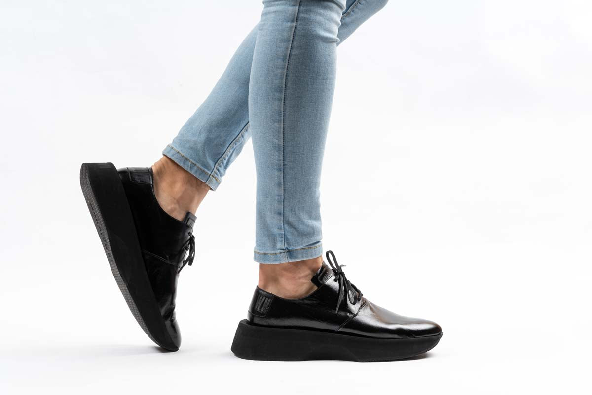 MARATOWN Womens Black Leather Dressed-Up Sneakers - MARATOWN®