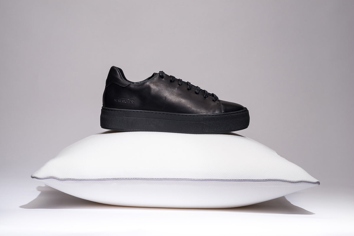 Padding Sneaker -50% OFF - Most Cushioned & Padded Sneakers, Black, MARATOWN